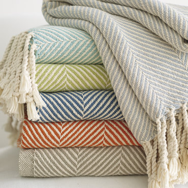 Blankets & Throws Blankets & Throws