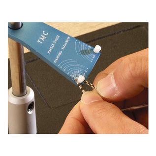 Twin Hackle Gauge