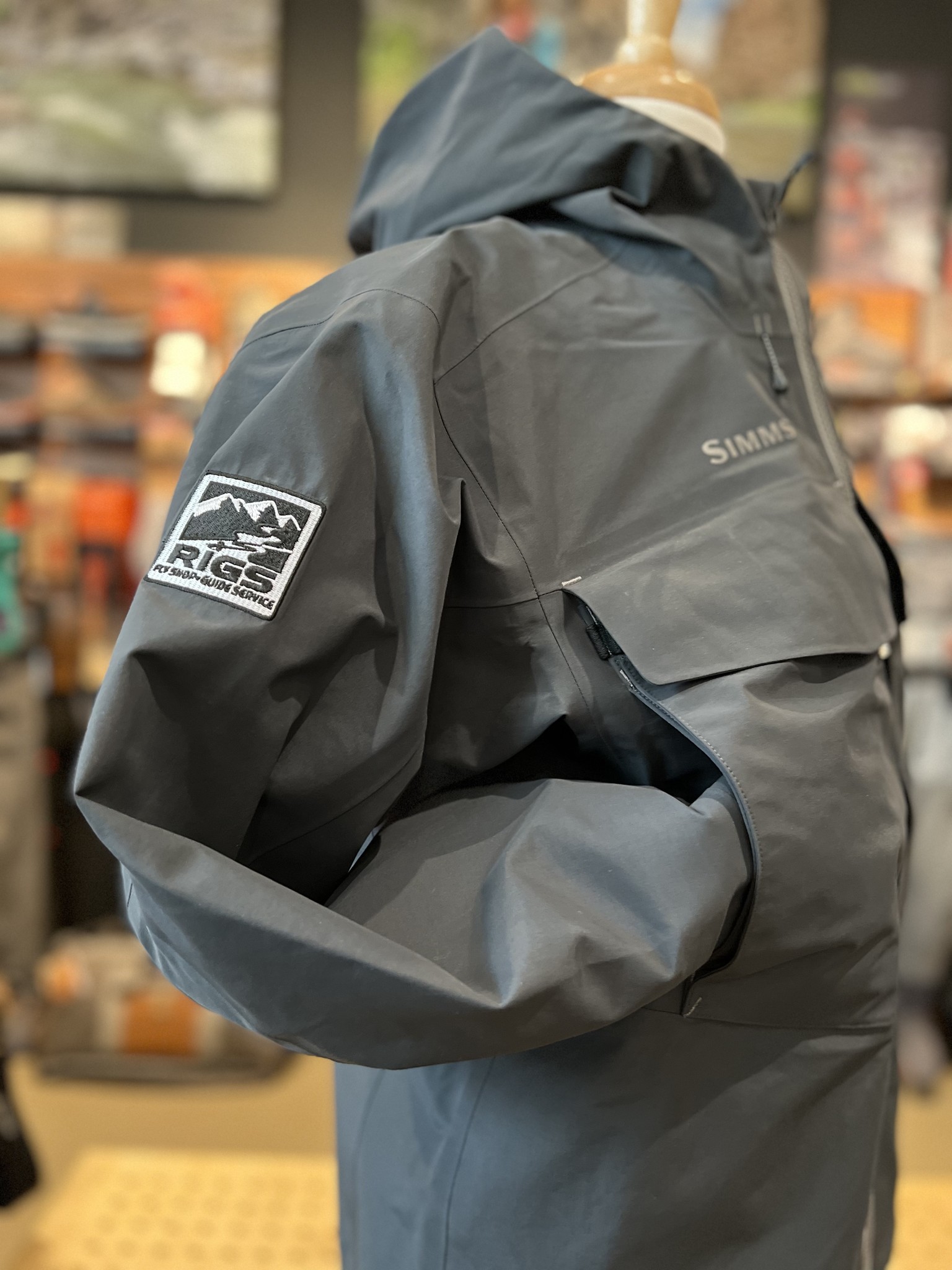 Simms RIGS Logo Guide Classic Jacket - RIGS Fly Shop