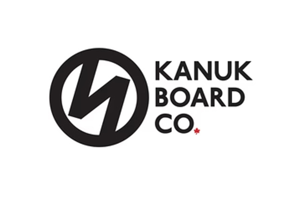 Kanuk Wakesurfs