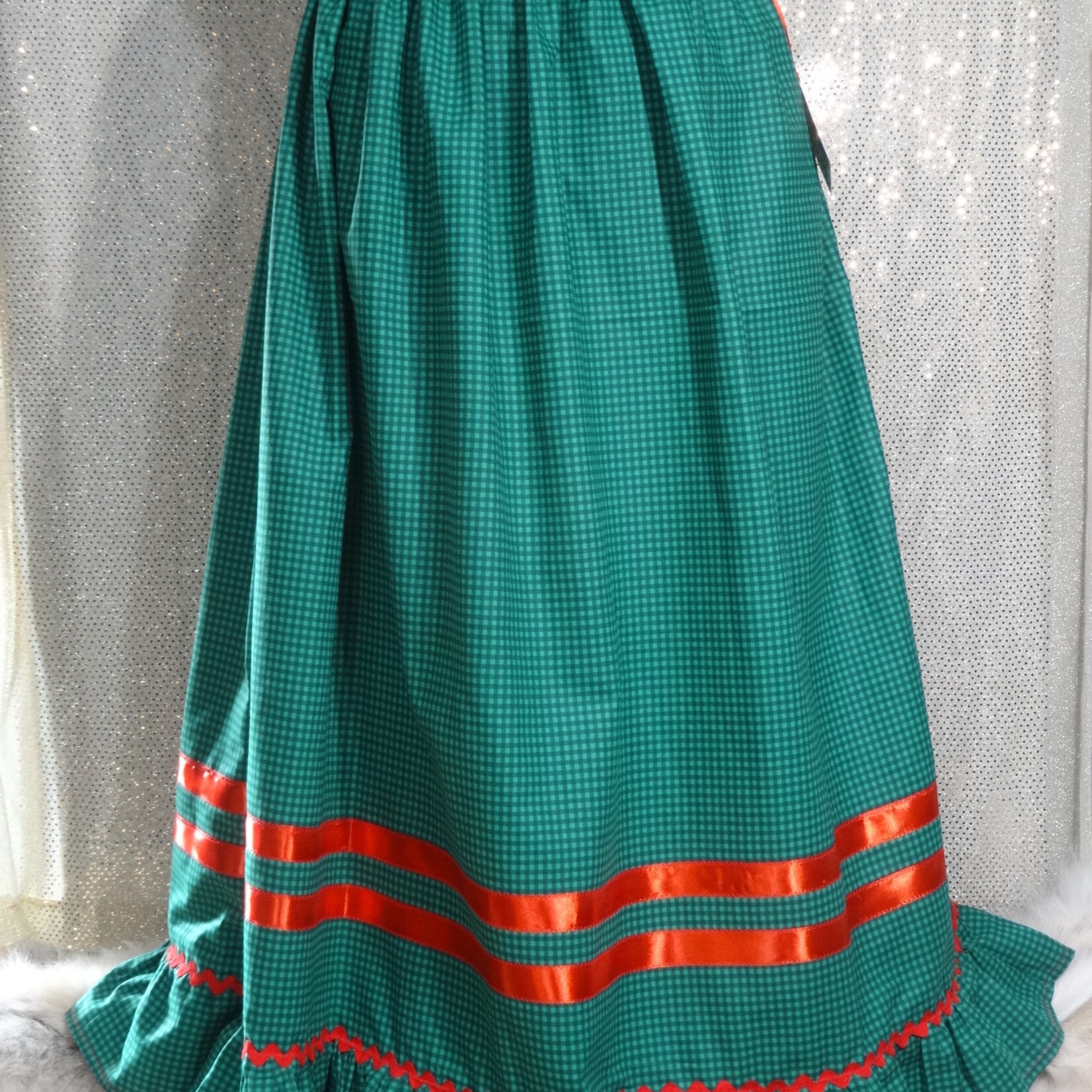 *AW Christmas Sprit  Green Ruffle Skirt M/L