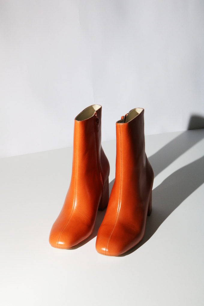 intentionally blank leather speed platform boots