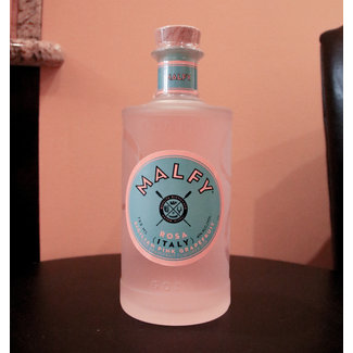 Malfy Gin Rosa With Pink Grapefruit Italy