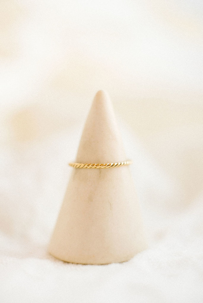 Roque 14K "twisted up" ring
