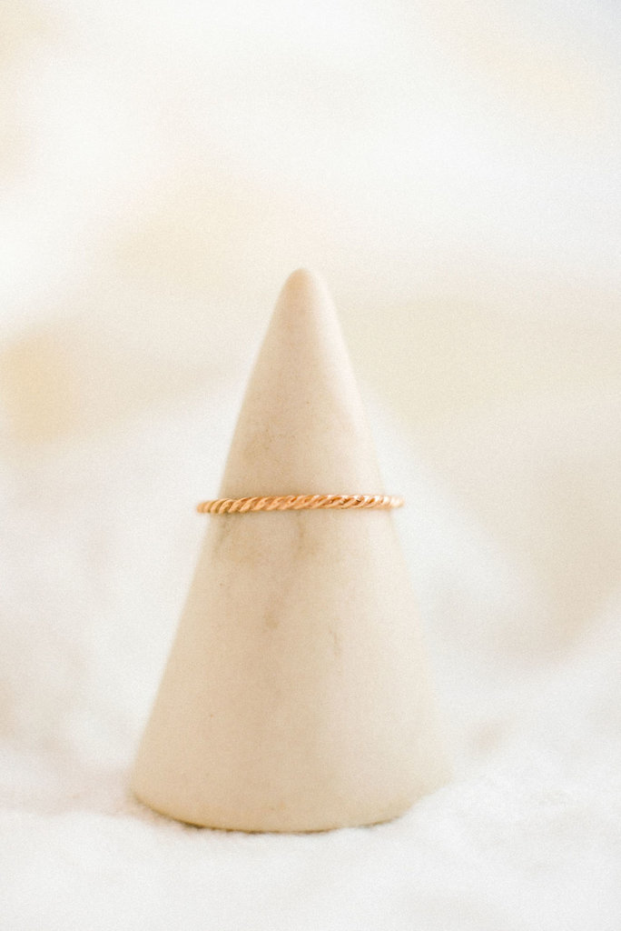 roque jewellery 14K "twisted up" ring