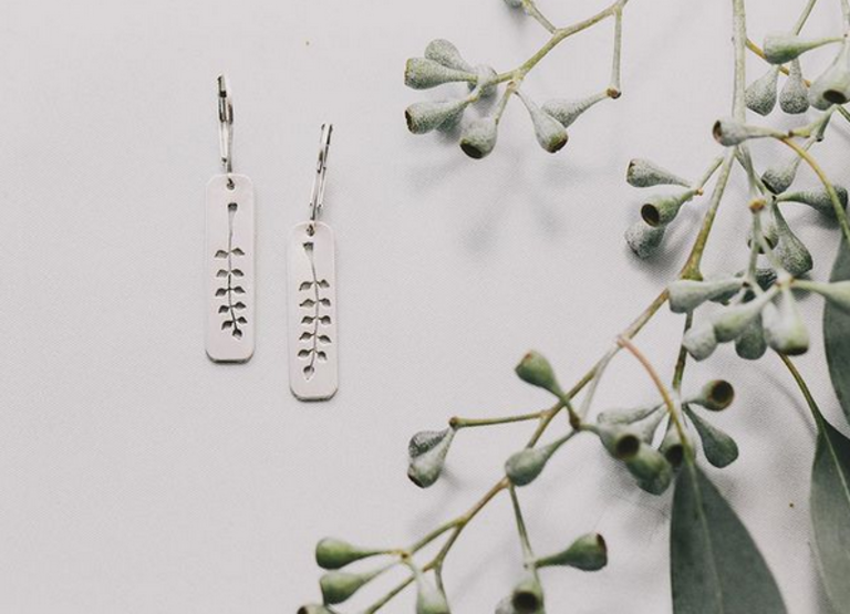 Loops fern earrings