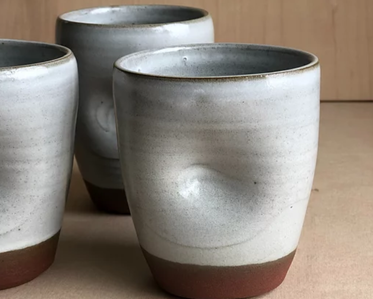 kay ceramics grey/terracotta dented yunomi