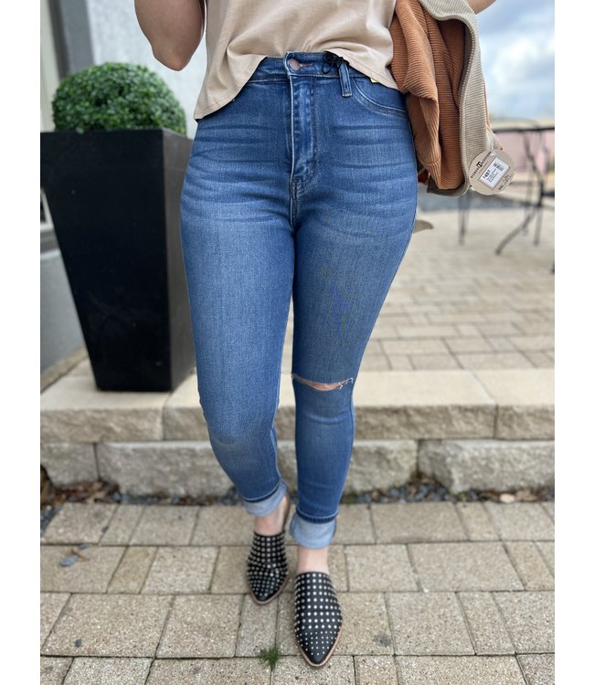 The Medium Stone MP1924