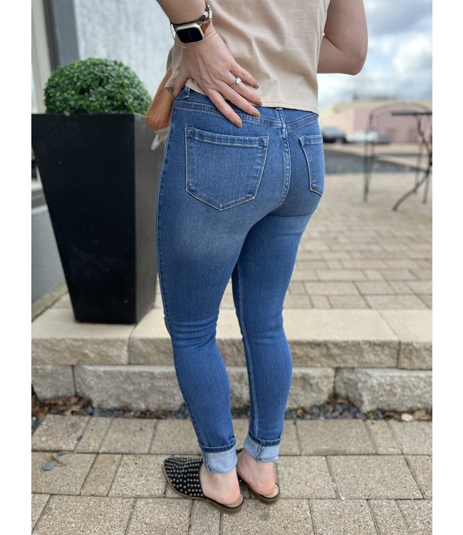 The Medium Stone MP1924