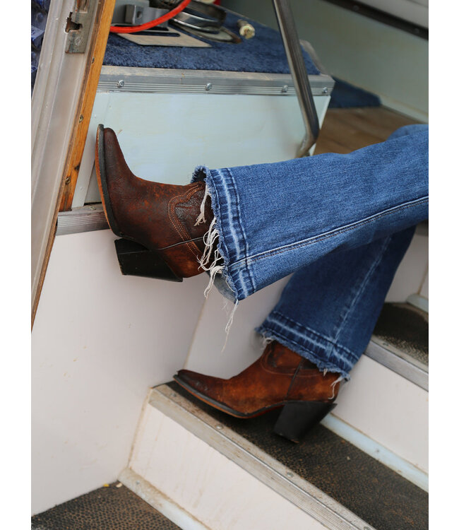 Z5202 Little Lamb Snip Toe