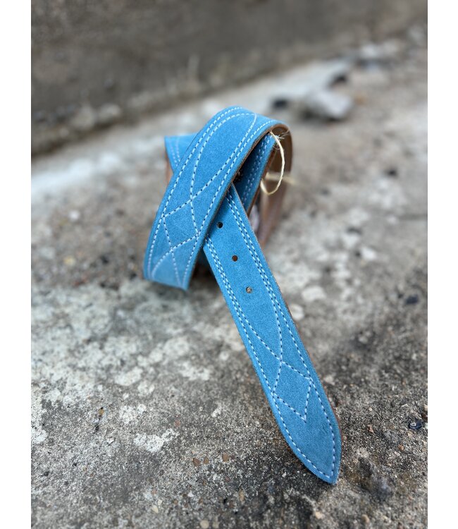 Buckle Bunny Gunslinger Stitch Belt