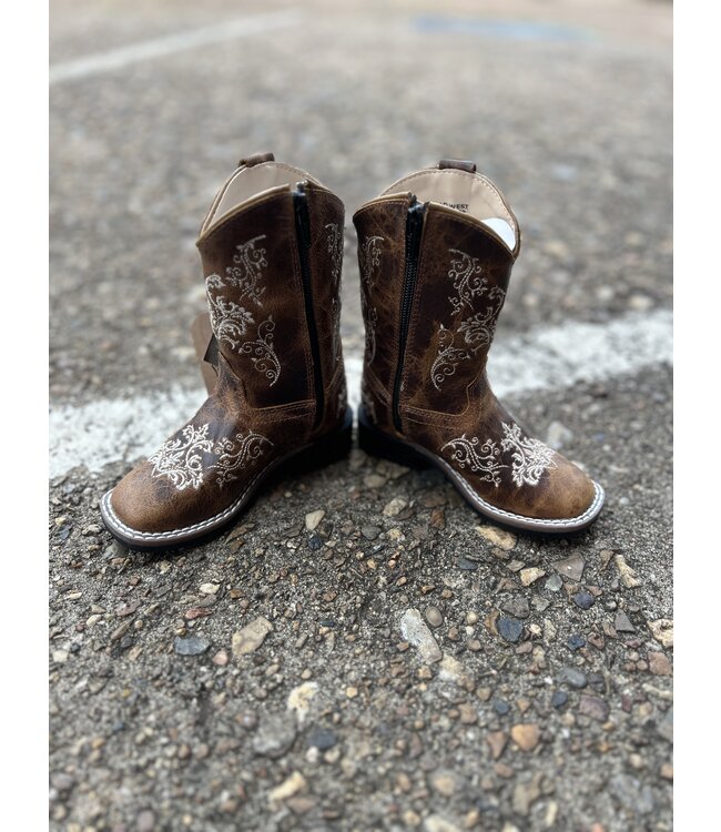 BSI1958 Embroidered Square Toe