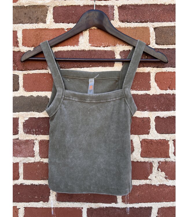 The Boxy Tank KTZ12346