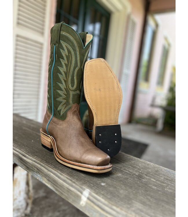 Cowboy boots with spur ledge sale