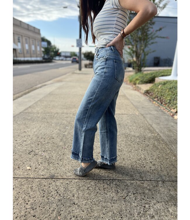 High Rise Distressed Jean SB8027