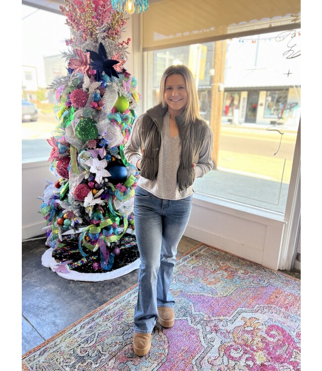 Mid Rise Yoke Cut Pants SB8037