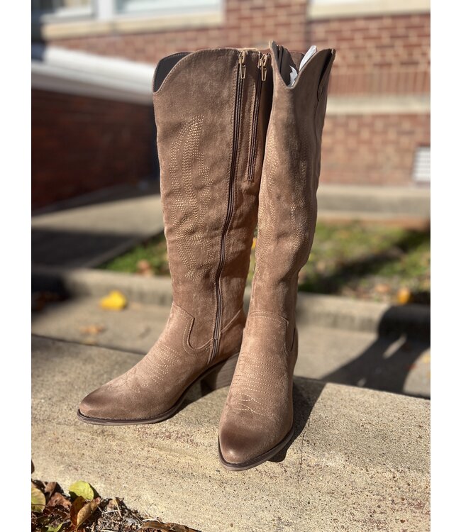 The Wilder Boot Taupe 89905