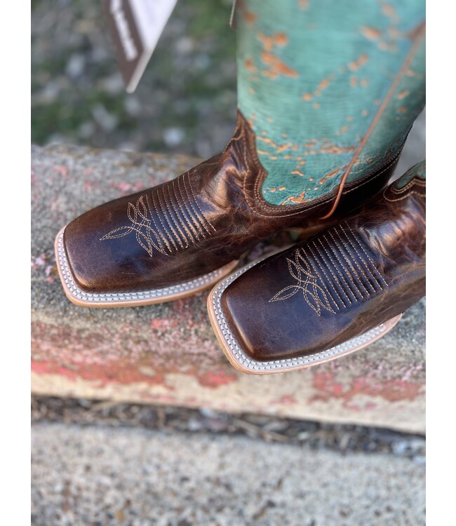 10061178 WMNS Frontier Farrah