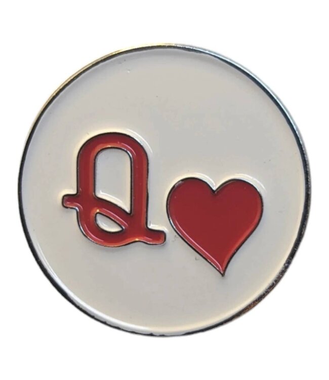 Queen of Hearts White Mag Hat Pin