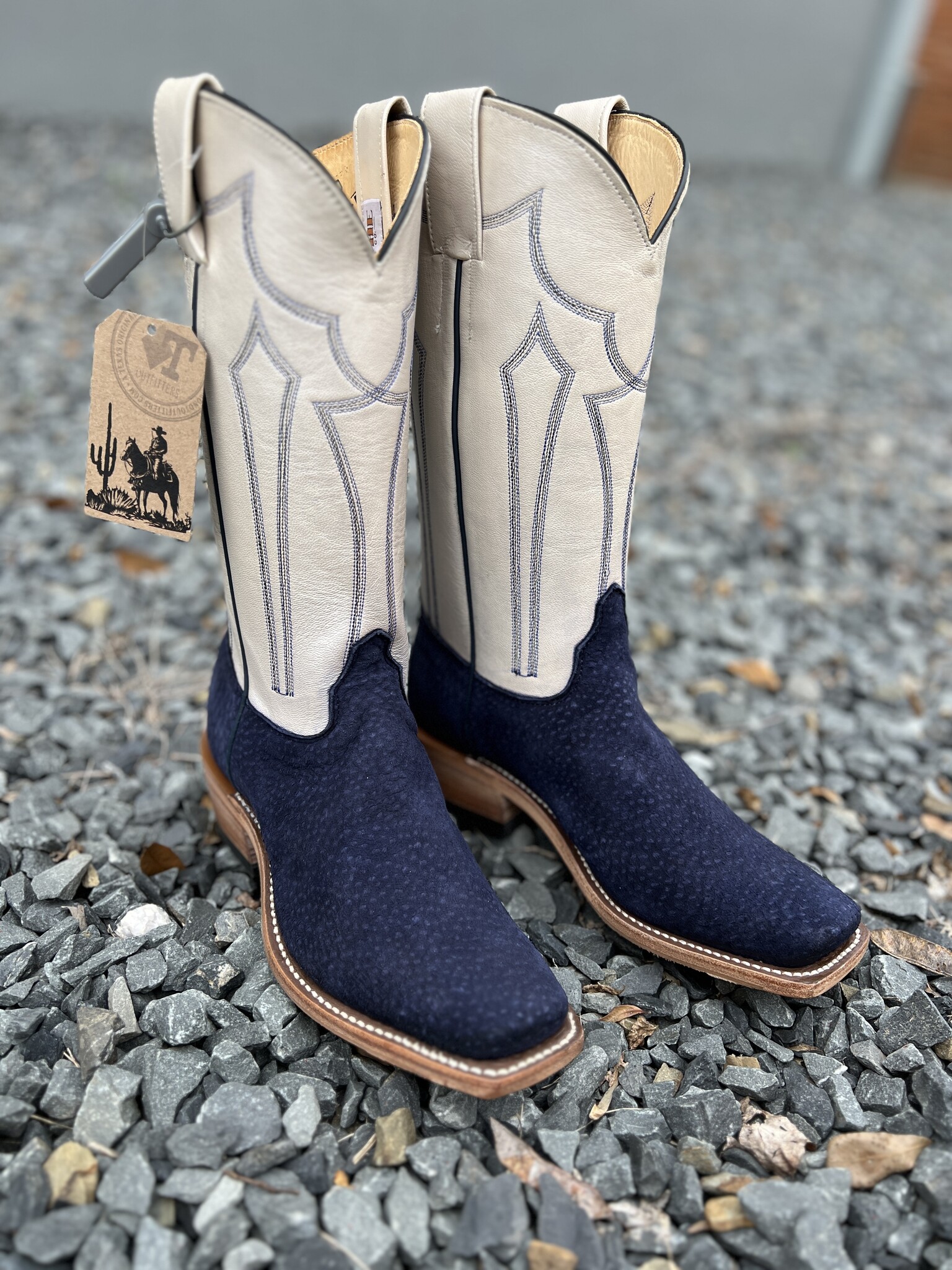 olathe-257988-navy-carpincho-