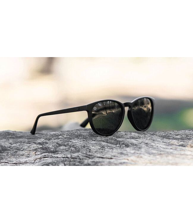 MTGL2031 Black on Black Mai Tais