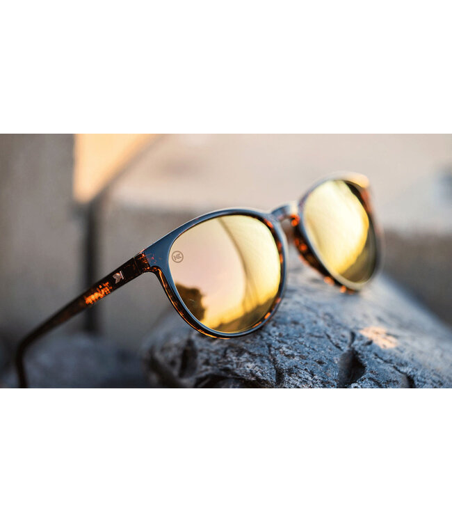 MTRO3196 Pink Ink Mai Tais