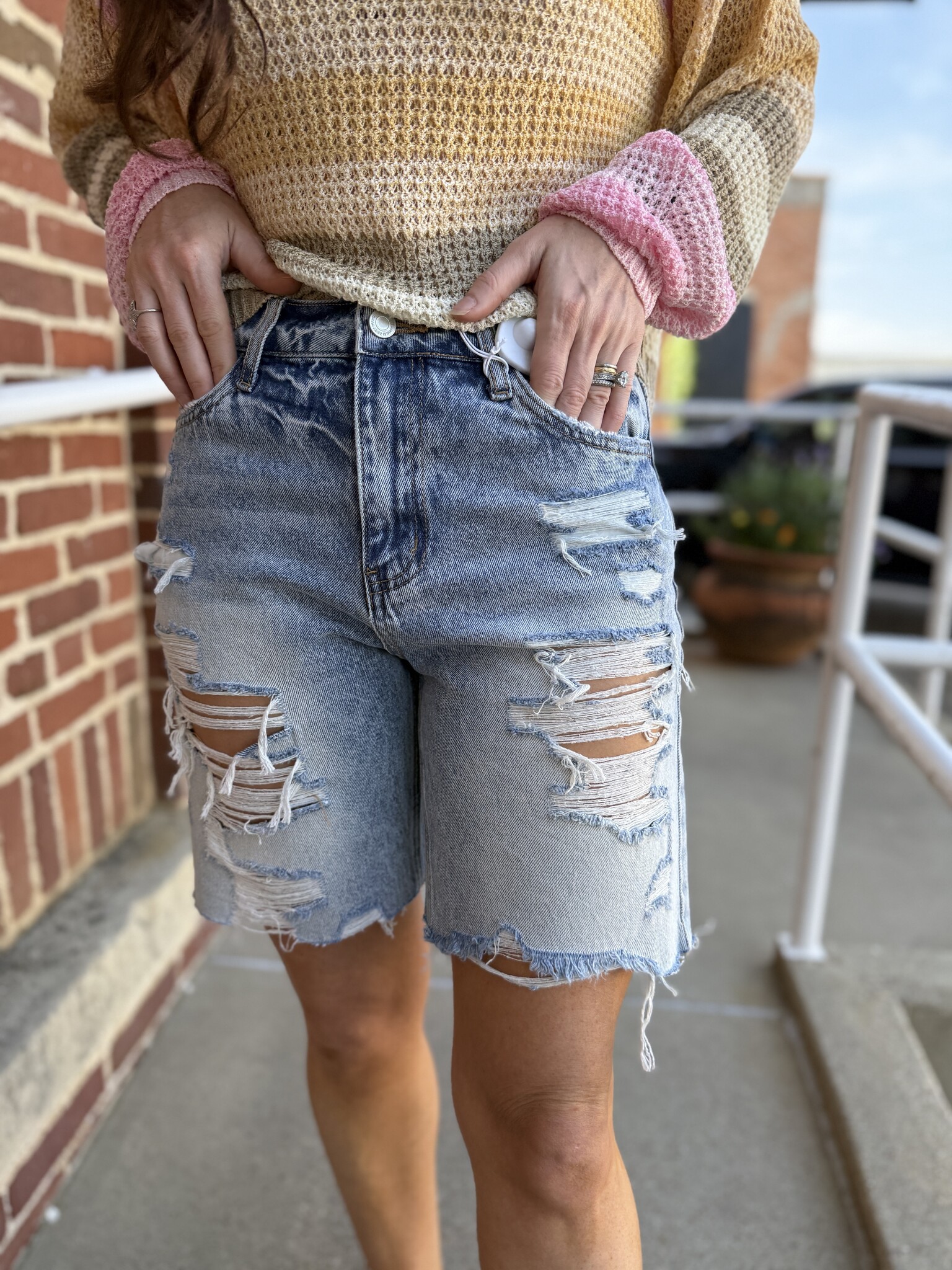 Amici High Rise Bermuda V2770 Diamond T Outfitters