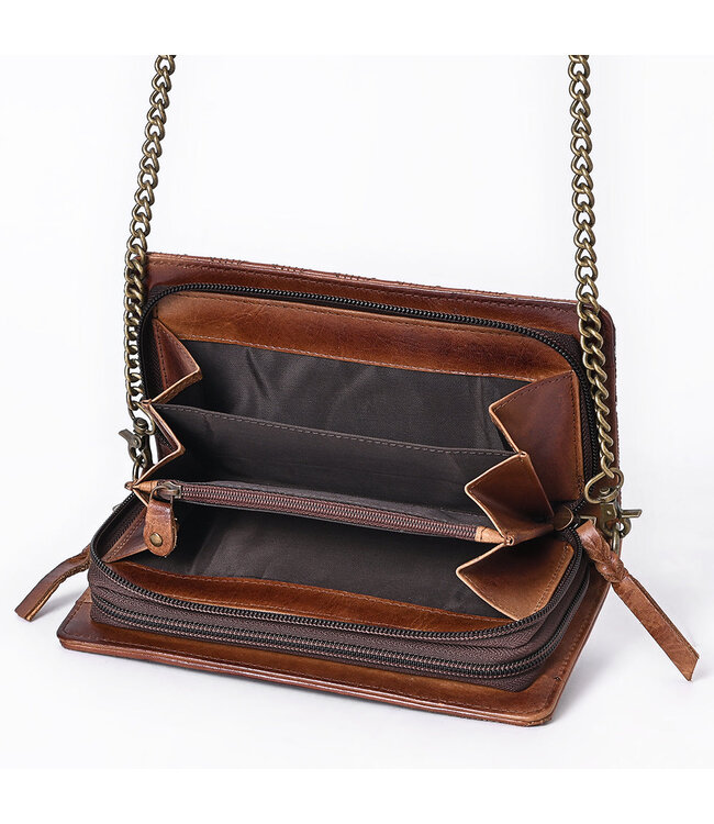 ADBGM519 Leather Quilted Clutch