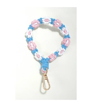 Wall to Wall Handmade Daisy Flower Wristlet Keychain