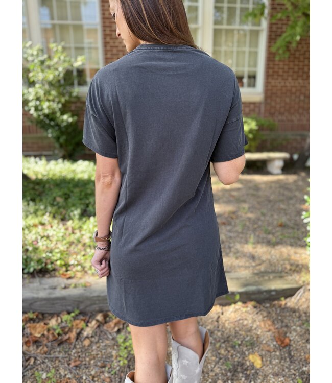 BWD1R07337 Fringe Graphic T Shirt Dress Black