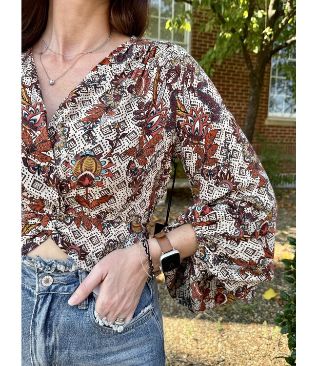 BW52T05217 Knotted Floral Blouse