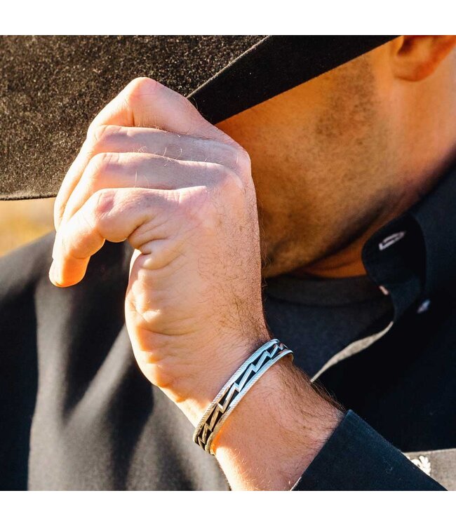 BC6150 Narrow Zig Zag Cuff