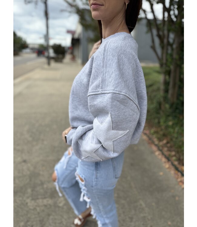 Star Patch Crewneck Sweatshirt F402