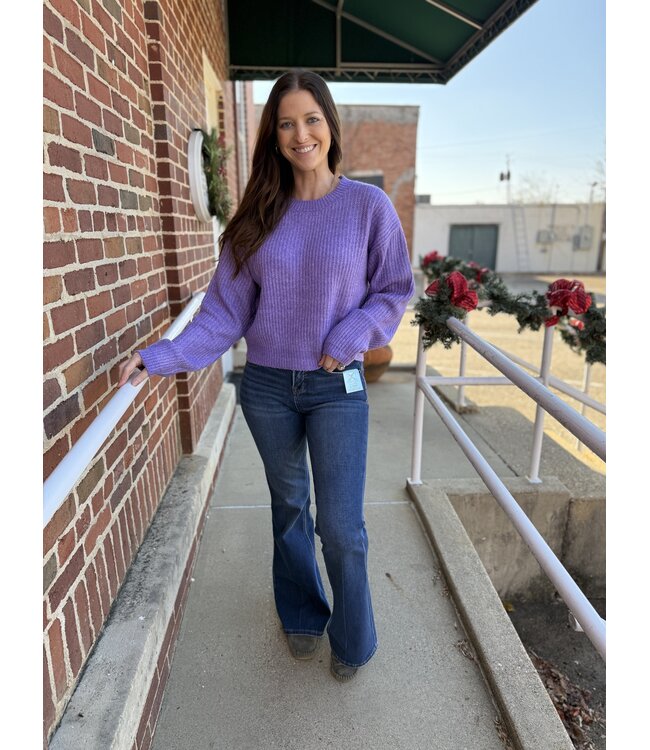 The Iris Sweater F006