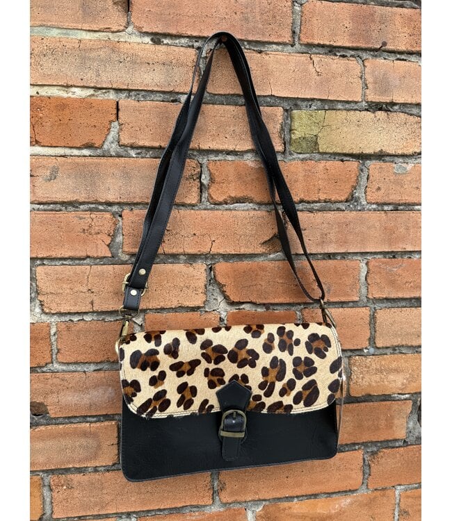 Off The Chart Crossbody Cheetah Black