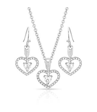 JS-CzArrowPiercedHeart