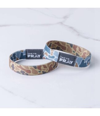 Versible Tap To Pray Wristband River Rock Camo Sahara/Copper