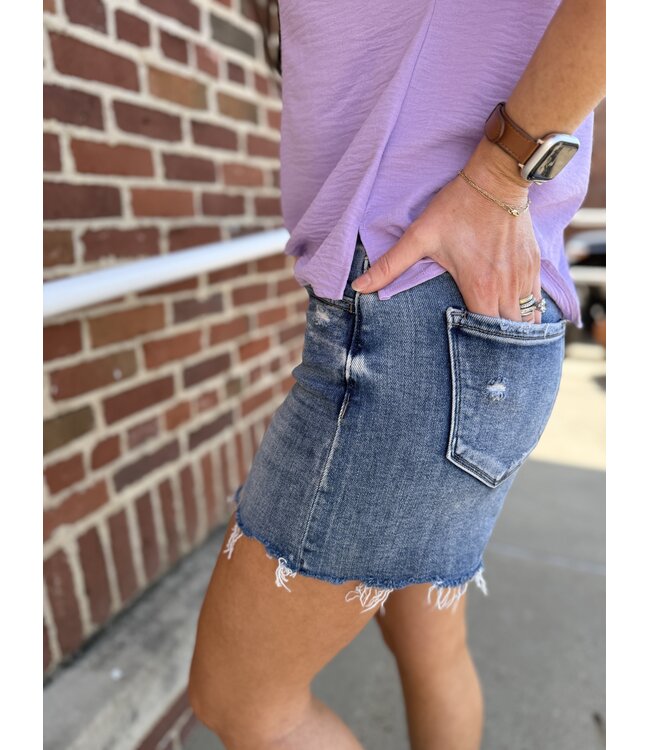 Disarming High Rise Shorts T6819