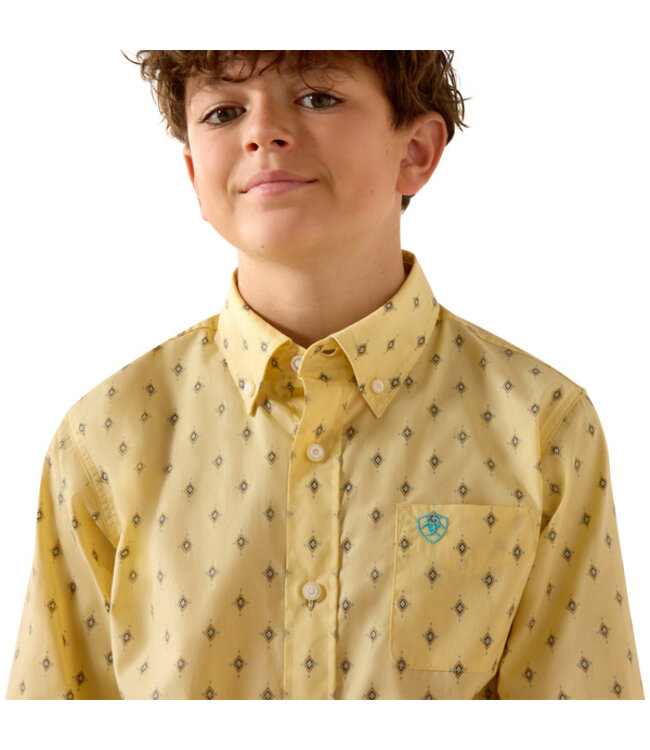 10071678 BOYS CASUAL MEDALLION LS SHRT SNLT