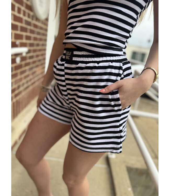 LM-Stripe Short-Black