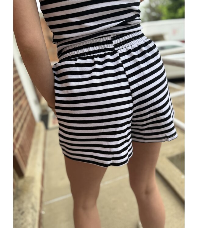 LM-Stripe Short-Black