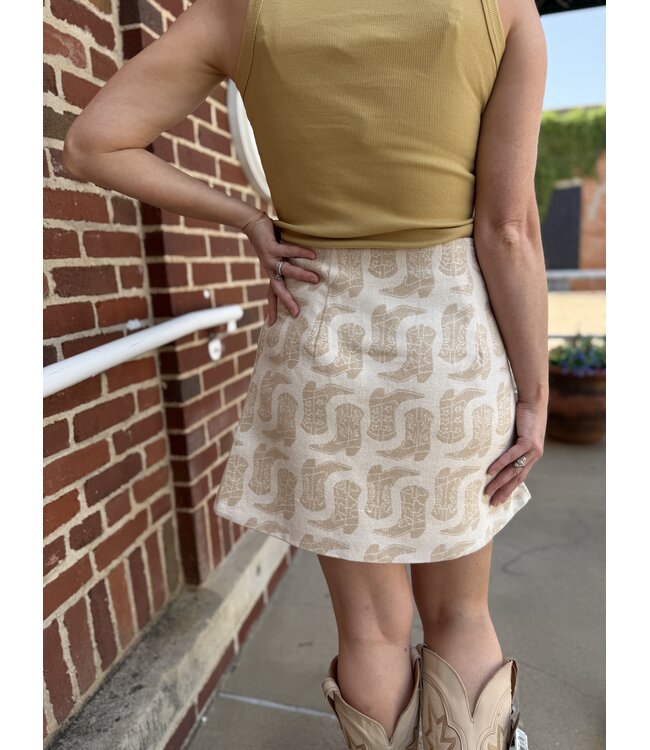 112382746  WMN Wrap Skirt Boot