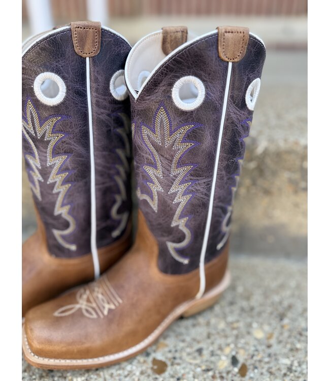 8211 Old West