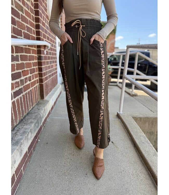 Cheetah Parachute Pants IP5540