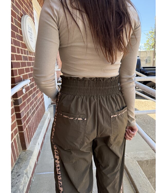 Cheetah Parachute Pants IP5540