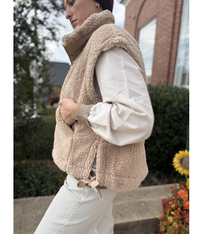 The Osito Vest F131