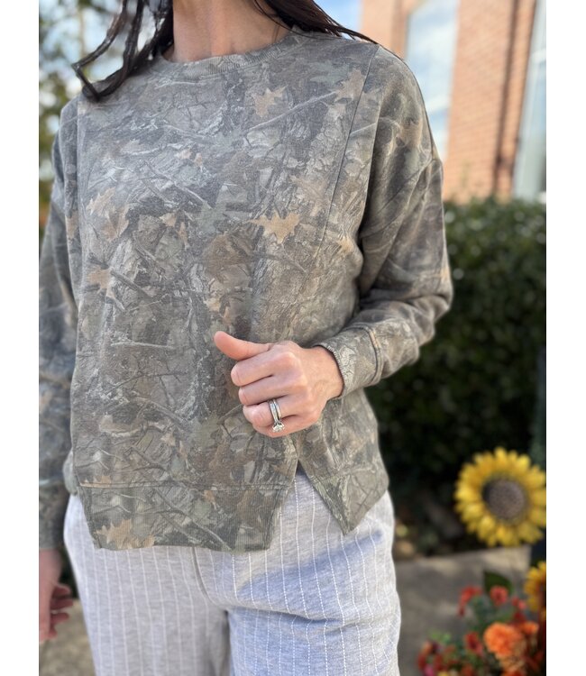 BW91T09372 Tree Camo Sweatshirt Forest Green