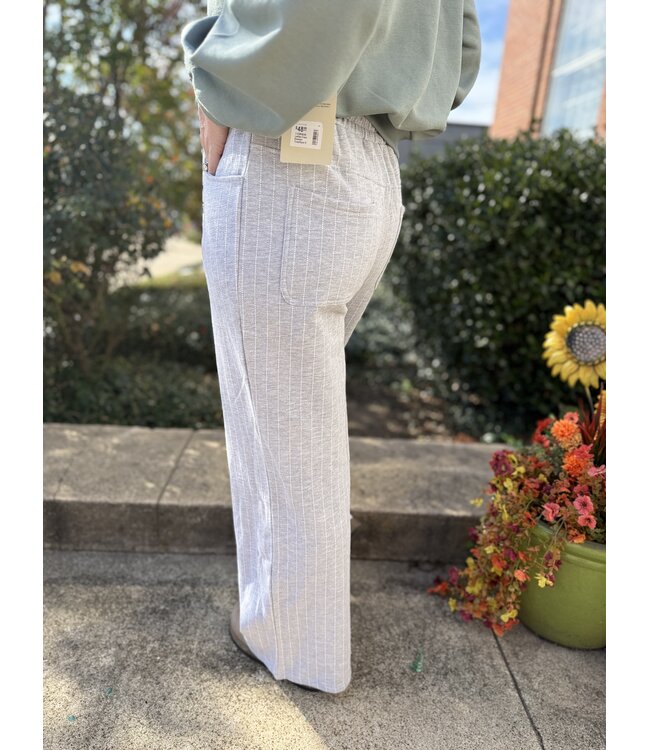 Storm's Coming Pants A813