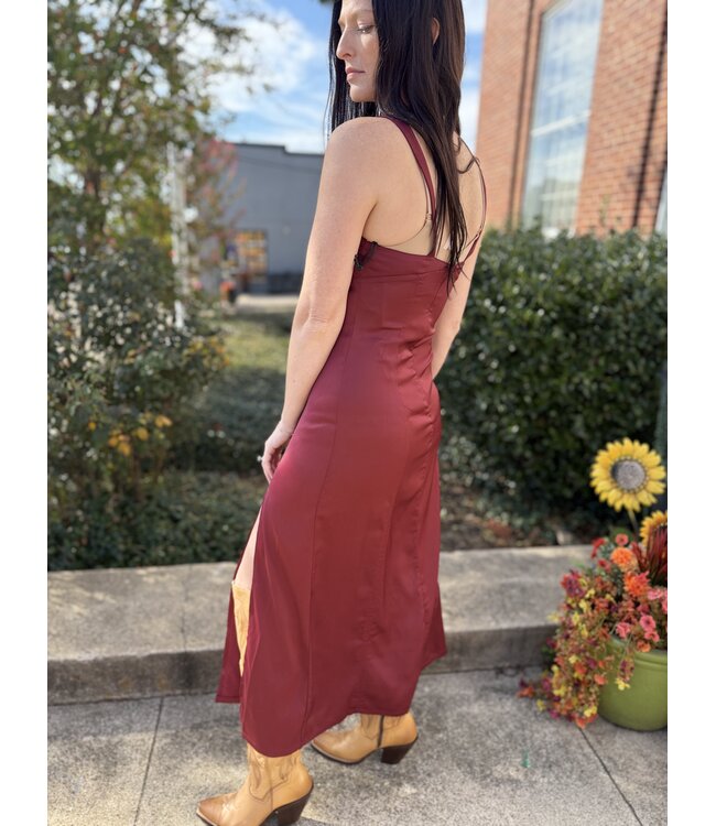 BWD1R09397 Buckle Maxi Dress Wine