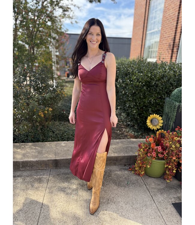 BWD1R09397 Buckle Maxi Dress Wine